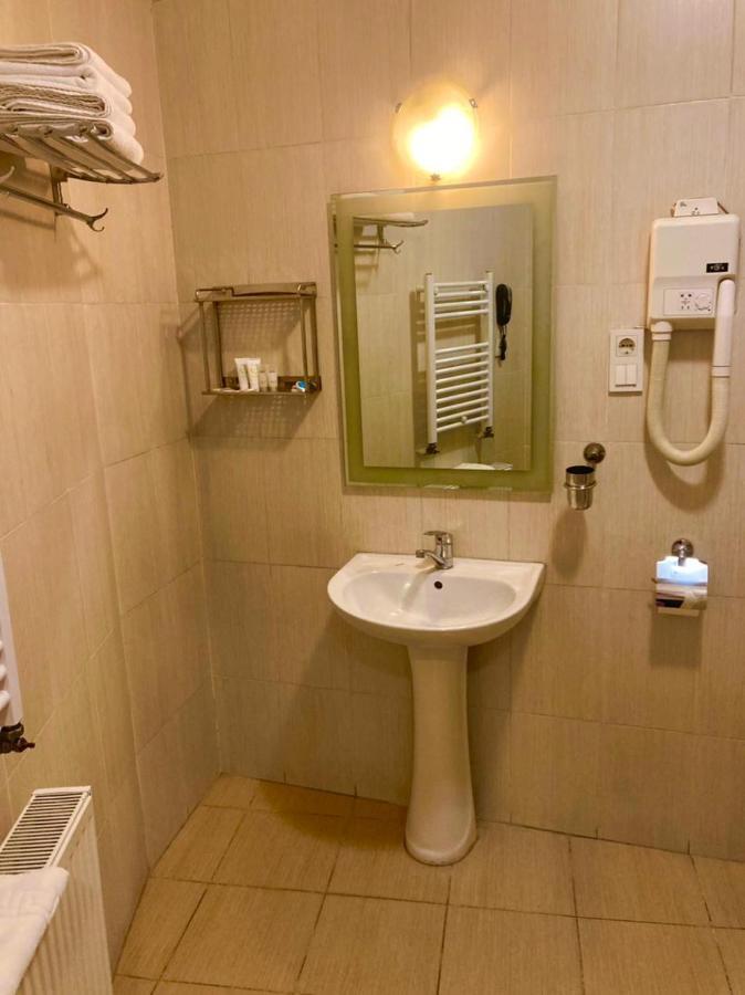 טביליסי Hotel Old Cellar מראה חיצוני תמונה